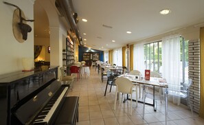 Lunch and dinner served - Nice Hotel Bibione (San Michele al Tagliamento)