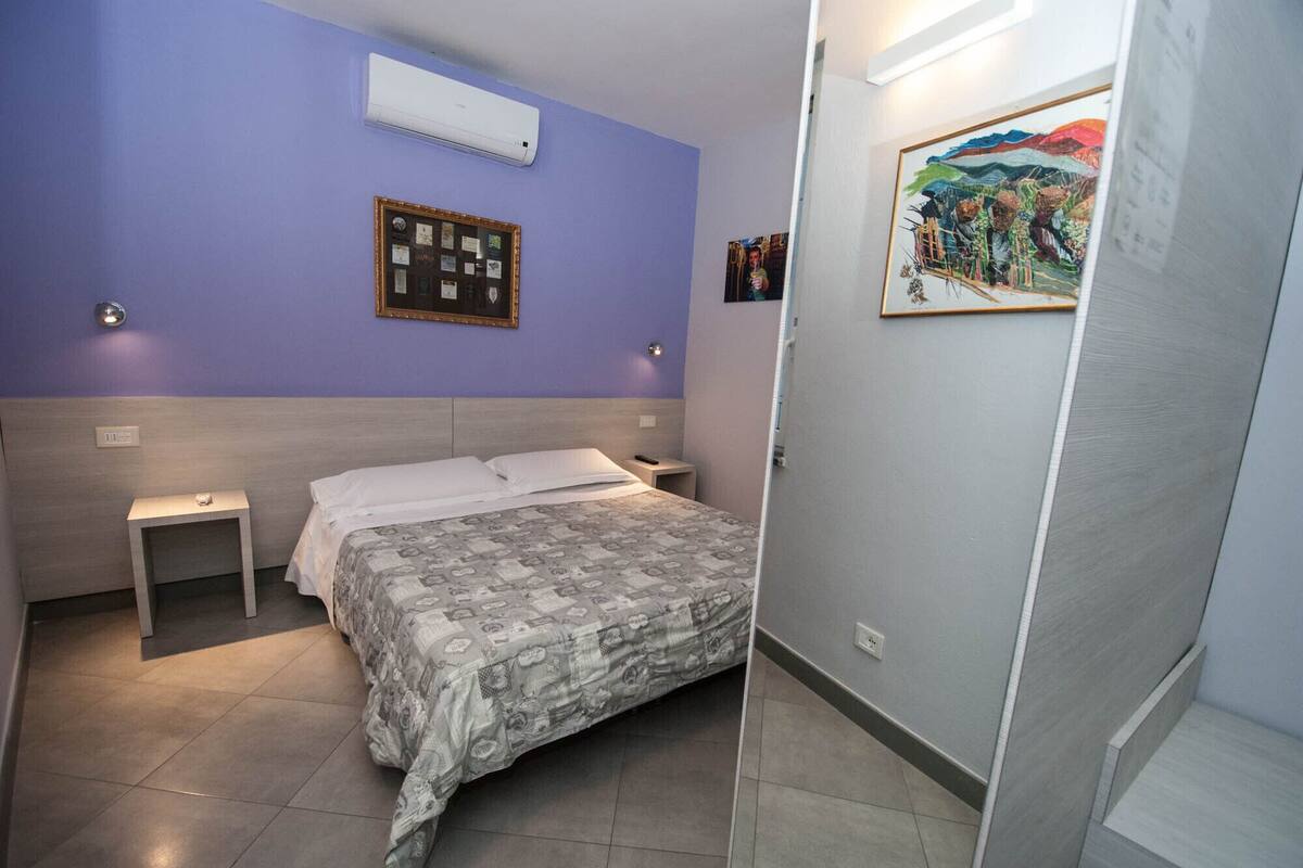 Studio Basic | Brankas, kedap suara, dan tempat tidur bayi (biaya tambahan)