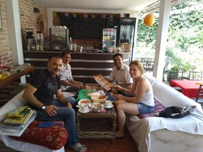 Dining - Queen Forest Homestay (Kathmandu)
