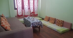 Área de estar no saguão