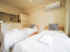 Standard Quadruple Room (PH161) | 1 bedroom, blackout drapes, free WiFi, bed sheets - Always Stay Dotonbori 3 PH-161 (Osaka)