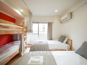 Standard Quadruple Room (PH162) | Blackout drapes, free WiFi, bed sheets