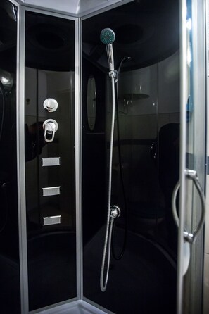 Villa | Bathroom shower - Villa Mia (Selca)