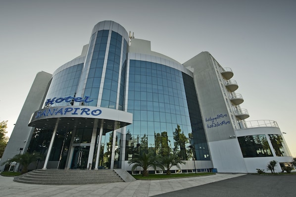 Fachada da propriedade