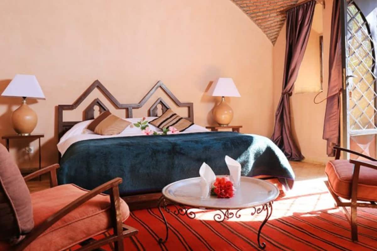 Dúplex, 1 cama matrimonial | Decoración personalizada, muebles diferentes y cunas gratuitas