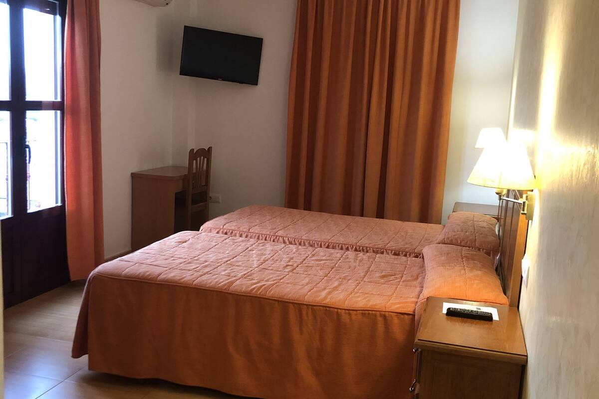 Desk, blackout drapes, rollaway beds, free WiFi