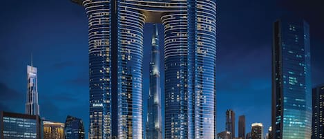 2 piscinas al aire libre, sombrillas, sillones reclinables de piscina