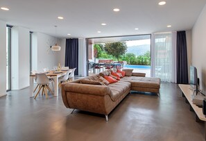 Deluxe Villa | Living room | LCD TV