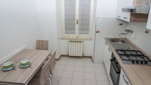Apartment, 2 Bedrooms | Private kitchen - Elide (Riomaggiore)