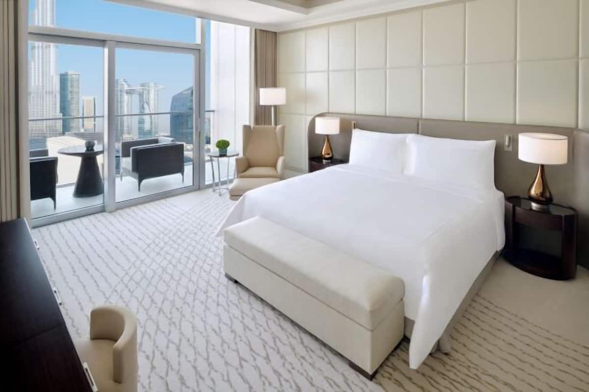 1 bedroom, in-room safe, desk, blackout curtains