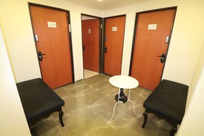 Hallway - Jerusalem Center Apartments (Jerusalem)