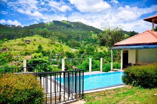 VACANCES DANS LES MONTAGNES DE BRUME - LA VIE ASIATIQUE EXOTIQUE @ SRI KANDYAN VILLA 