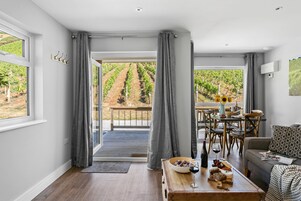 Casa Premium, baño privado, vistas al viñedo (Pet Friendly) | Salón