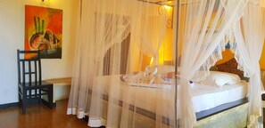 Cottage Deluks, akses difabel, pemandangan danau | 10 kamar tidur, minibar, brankas, dan didekorasi berbeda-beda