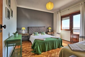 6 habitaciones, tabla de planchar con plancha, wifi y ropa de cama 