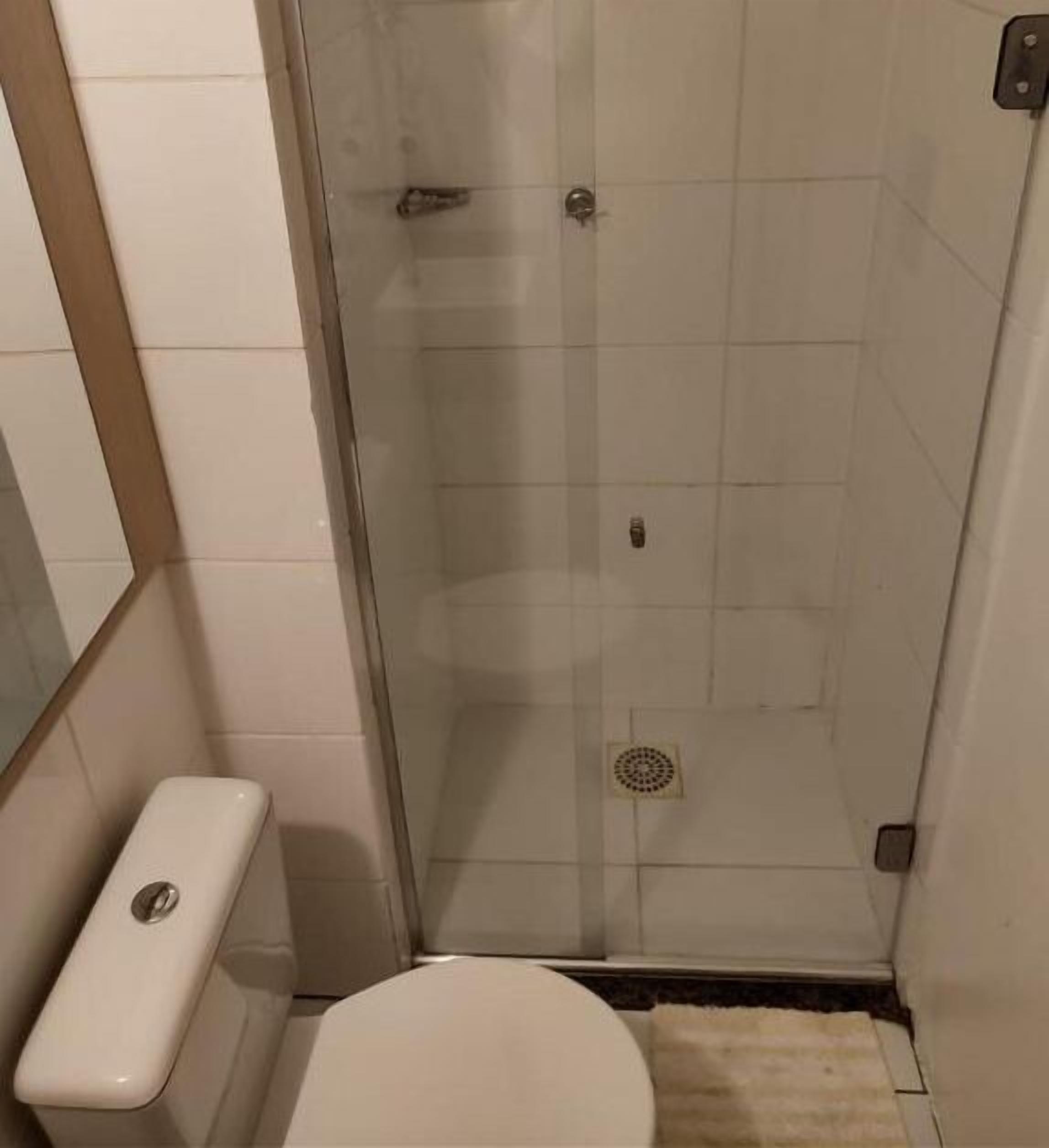 shower, rainfall showerhead, hair dryer, bidet