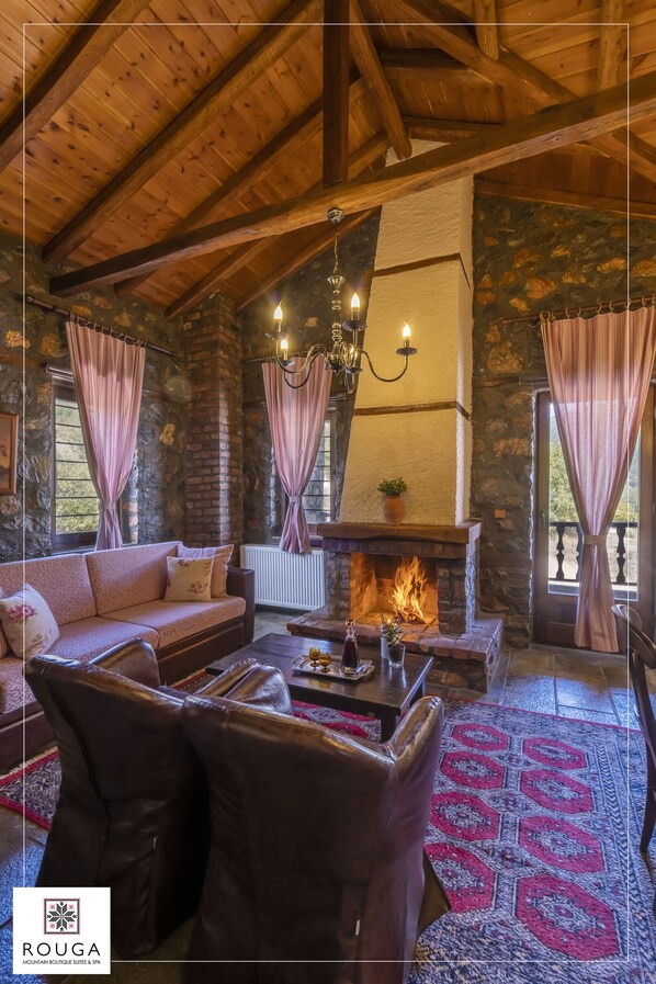 Exclusive Apartment | Living room