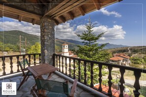 Exclusive Apartment | Balcony