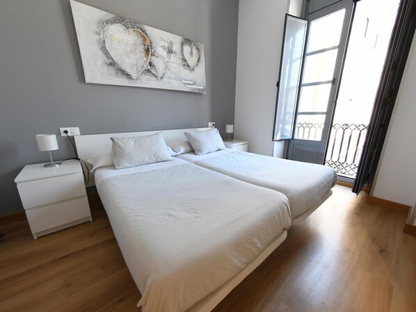 1 bedroom, iron/ironing board, Internet, bed sheets