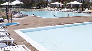 Kolam renang outdoor