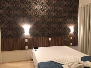 Deluxe kamer | Verduisterende gordijnen, gratis wifi, beddengoed