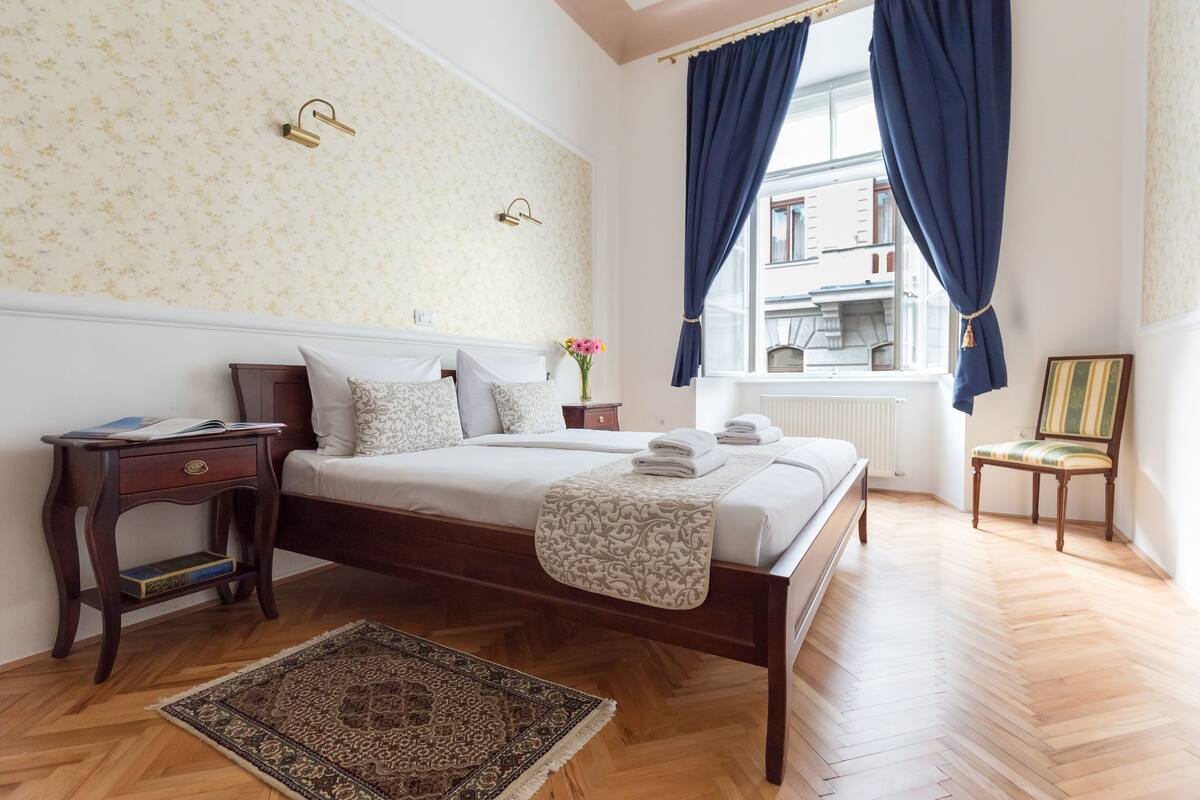 Iron/ironing board (on request), free WiFi, bed sheets