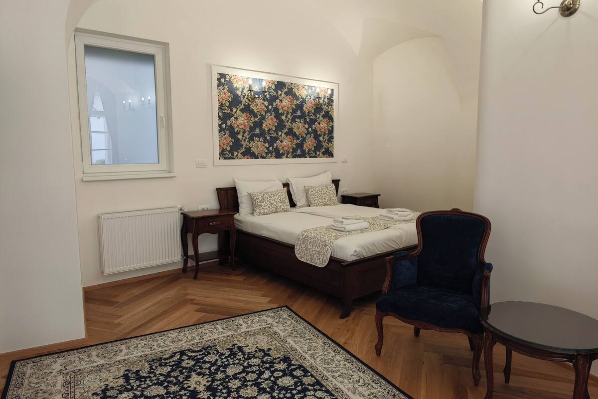 Iron/ironing board (on request), free WiFi, bed sheets