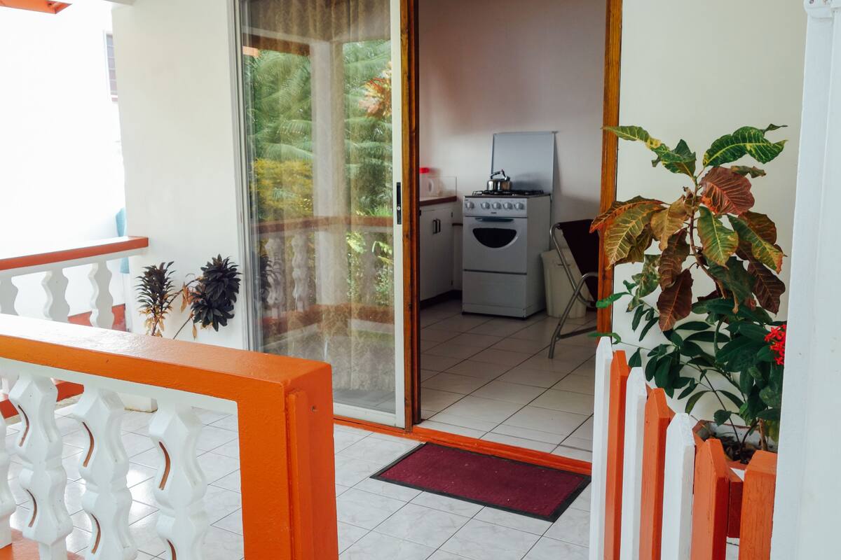 Standard Cottage, 1 Double Bed, Non Smoking, Partial Ocean View | 1 bedroom, iron/ironing board, WiFi (free), individually furnished