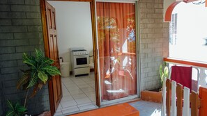 Family Cottage, Multiple Beds, Non Smoking, Partial Ocean View