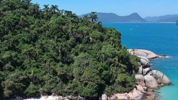 Beach nearby, white sand