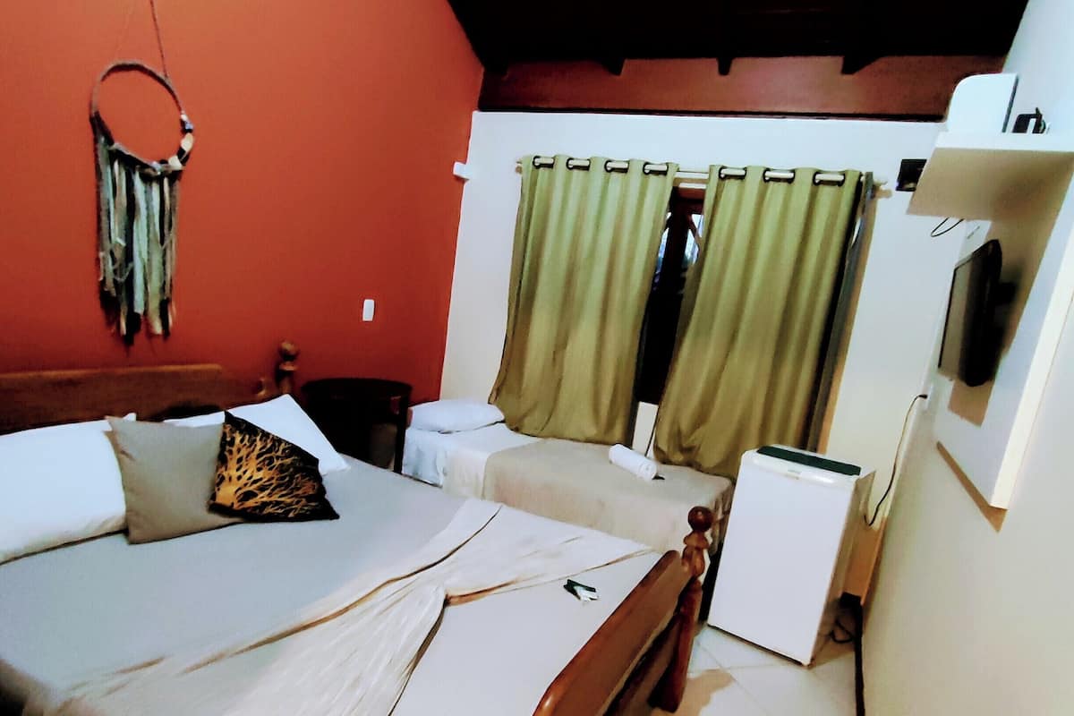 Family Triple Room | Individually decorated, individually furnished, desk, laptop workspace