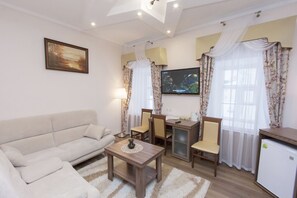 Suite (5/7 korpus) | Oppholdsrom | TV