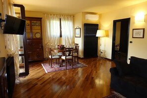 Condo, 2 Bedrooms | Living area | Flat-screen TV - Villa Pali (Marsciano)