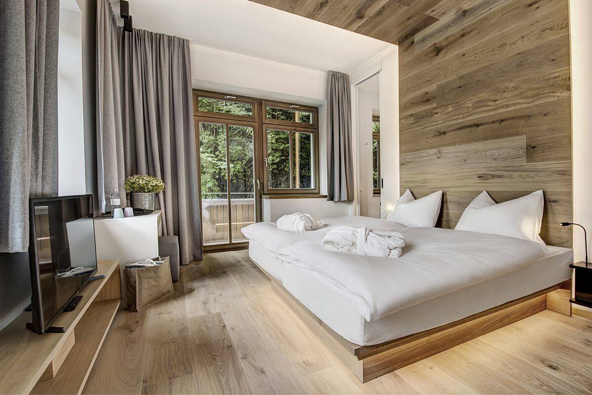 Classic Double Room, Balcony (Plus) | Premium bedding, minibar, in-room safe, soundproofing