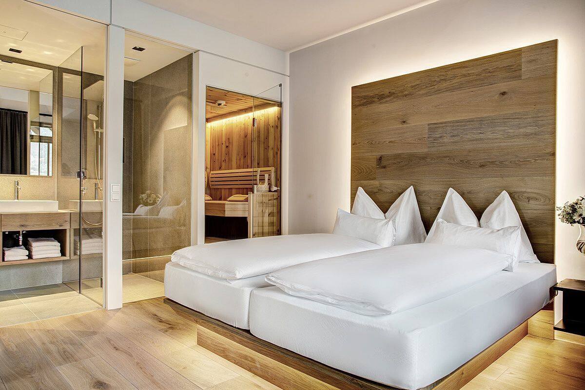 Premium bedding, minibar, in-room safe, soundproofing