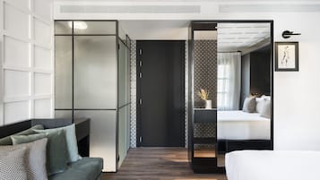 Superior Double Room, 1 Queen Bed, City View | 1 bedroom, Egyptian cotton sheets, premium bedding, free minibar items