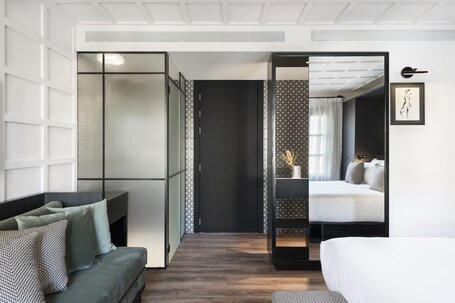 Yurbban Ramblas Boutique Hotel - view 2
