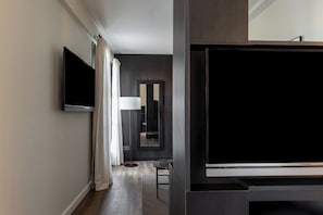 Living area - Yurbban Ramblas Boutique Hotel (Barcelona)