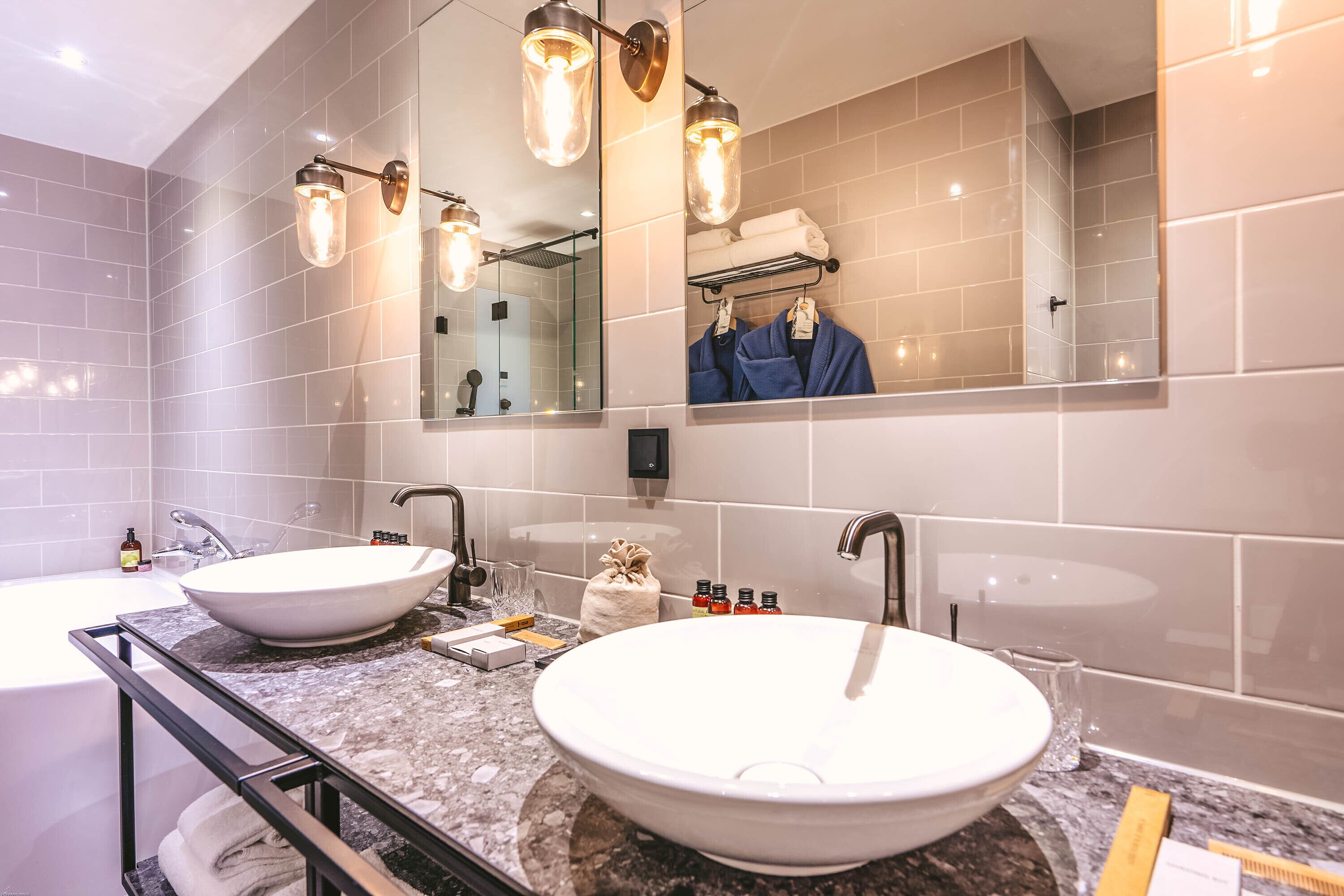 family suite | bathroom | free toiletries, hair dryer, towels, soap