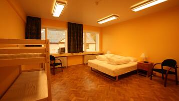 Family Quadruple Room, Private Bathroom | Blackout drapes, free cribs/infant beds, rollaway beds, free WiFi