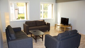Lobby sitting area - Hotel Sandafell (Thingeyri)
