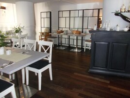 Reggeli, ebéd és vacsora