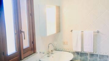 Villa, 5 Schlafzimmer | Badezimmer