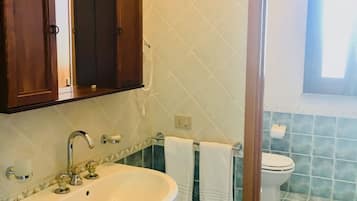 Villa, 5 hálószobával | Fürdőszoba | Hajszárító és törölközők