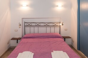 Apartment, 1 Bedroom | 1 bedroom, cribs/infant beds, free WiFi, bed sheets - Casa nel Borgo (Riomaggiore)