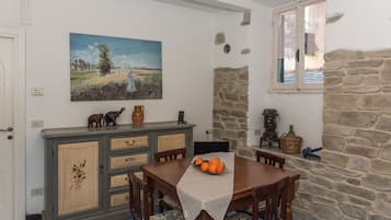 Standard Apartment, 1 Bedroom | Living area