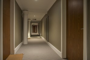 Estúdio superluxo, suíte, vista para o rio (Apt 25) | Diversos