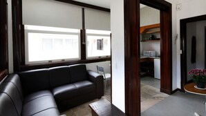 Unclassified image, 3 of 5, button - Ótimo Apartamento Um Quarto e Sala - Roxy 2 (Rio de Janeiro)
