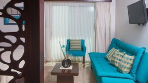 Studio, City View | Living room | Flat-screen TV - Suites Corales (Playa del Carmen)