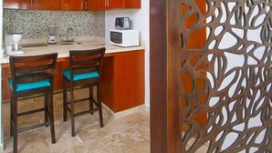 Studio, City View | Living area | Flat-screen TV - Suites Corales (Playa del Carmen)